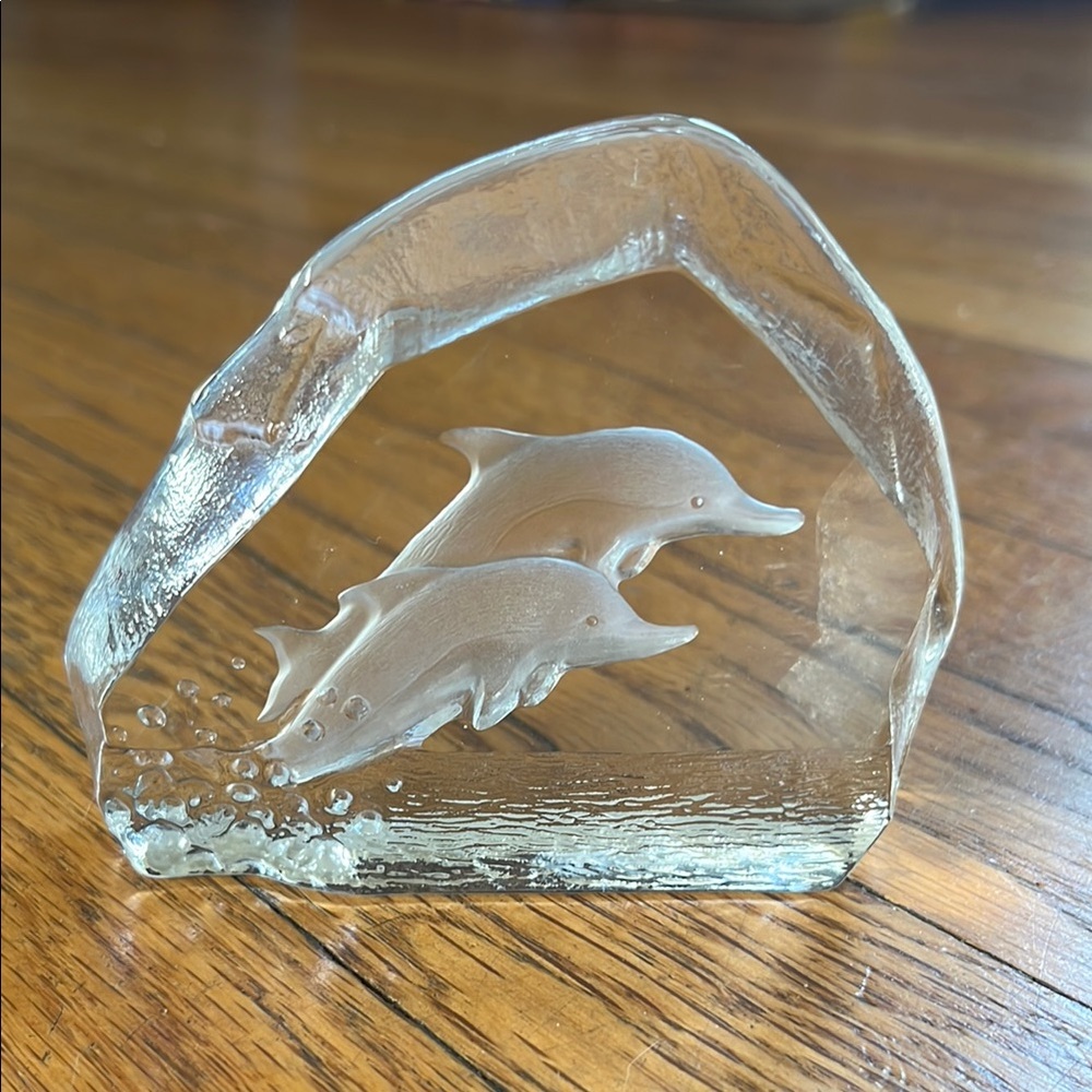 VTG glass Swedish Nybro Crystal Block Paperweight w/ Dolphins by Paul Isling